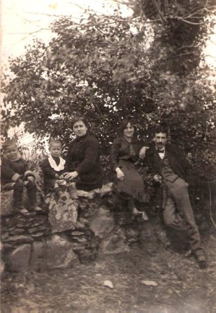 Fco. Ogando Stolle, a muller, nai e dous fillos: Francisco e José Luis Fco. Ogando Stolle, a muller, nai e dous fillos:Francisco e José Luis